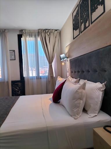Golden H Hotel Bejaia Exterior photo